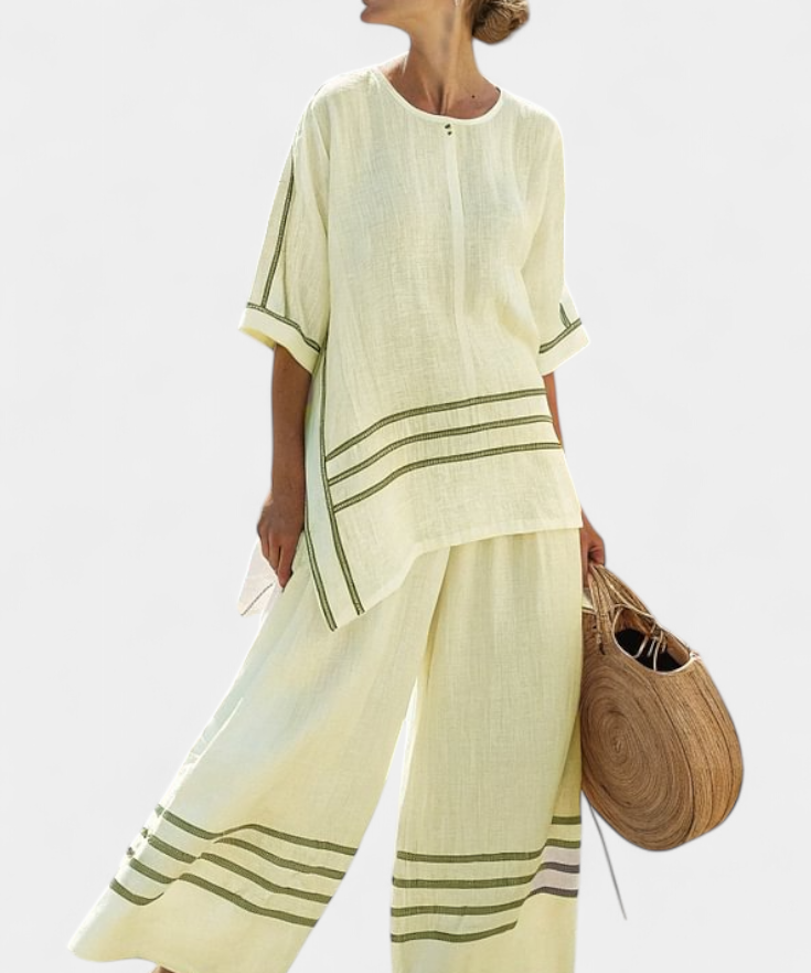 Overal s širokými pruhy a asymetrickým střihem - moderní a pohodlný styl