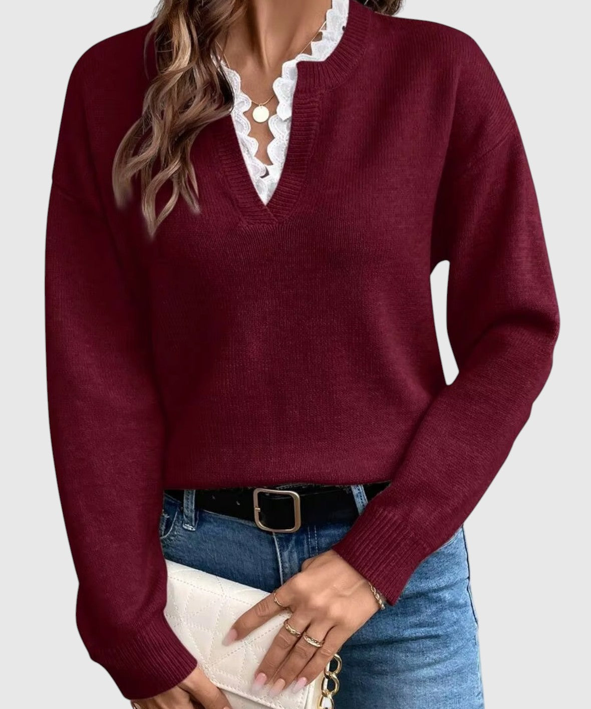 Karolína – Prémiový svetr s krajkou ve výstřihu do V