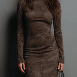 Seraphina Midi šaty z semiše s vysokým krkem a dlouhým rukávem